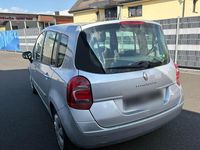 Second-hand Renault Modus 2011 Argintiu Monovolum