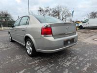 Second-hand Opel Vectra 155 CP (114 kW) 2007 Argintiu Berlinǎ