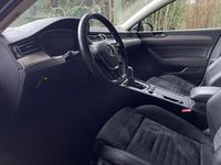 Gebraucht VW Passat Highline 179 PS (131 kW) 2018 Grau Kombi