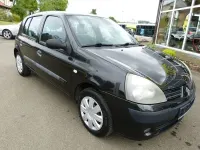 Gebraucht Renault Clio II Dynamique 75 PS (55 kW) 2004 Perlmuttschwarzmetallic Limousine