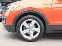 Gebraucht VW T-Cross Style 116 PS (85 kW) 2019 Energetic orange metallic SUV