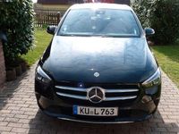 Gebraucht Mercedes B180 Progressive 116 PS (85 kW) 2019 Schwarz Van / Kleinbus