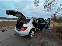 Gebraucht Mercedes ML320 224 PS (164 kW) 2006 Grau SUV