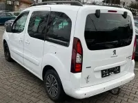 Gebraucht Peugeot TePee Active 99 PS (72 kW) 2016 Andere Limousine