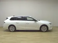 Gebraucht Opel Astra Elegance 131 PS (96 kW) 2023 Lack weiss banquise/typ aussen Kombi