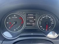 Gebraucht Audi A3 Attraction 105 PS (77 kW) 2014 Phantomschwarz perleffekt Kleinwagen