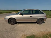 Gebraucht Opel Astra 75 PS (55 kW) 1997 Gold Coupé