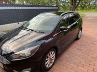 Gebraucht Ford Focus Cool & Connect 125 PS (91 kW) 2017 Schwarz Kombi