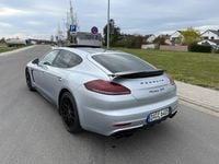 Gebraucht Porsche Panamera GTS 441 PS (324 kW) 2015 M7u  rhodiumsilber Limousine