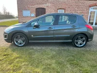 Gebraucht Peugeot 308 Allure 156 PS (114 kW) 2012 Limousine
