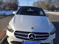 Gebraucht Mercedes B220 190 PS (139 kW) 2019 Weiß Van / Kleinbus