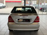 Gebraucht Mercedes C240 Classic 170 PS (125 kW) 2003 Brillantsilber metallic Limousine