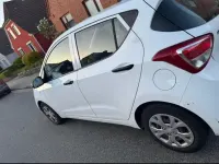 Gebraucht Hyundai i10 67 PS (49 kW) 2015 Weiß Kleinwagen