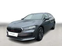 Neu Skoda Superb Selection 193 PS (141 kW) 2026 Grau Kombi