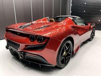 Gebraucht Ferrari F8 721 PS (530 kW) 2024 Rot Cabrio