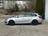 Gebraucht Opel Astra Edition 110 PS (80 kW) 2015 Silber Kombi
