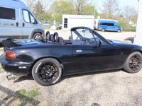 Second-hand Mazda MX5 90 CP (66 kW) 1998 Negru Cabrio