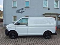 Gebraucht VW Transporter 110 PS (80 kW) 2021 Candyweiß Van