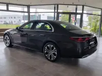 Używany Mercedes E400 Advanced 252 KM (185 kW) 2023 Szary Sedan/Limuzyna