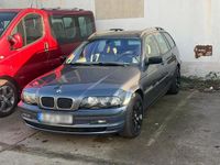 Gebraucht BMW 330 Sport Line 231 PS (169 kW) 2001 Grau Kombi