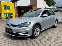 Gebraucht VW Golf VII 86 PS (63 kW) 2018 Reflexsilber metallic Limousine