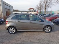Gebraucht Mercedes B200 140 PS (102 kW) 2005 Grau Van / Kleinbus
