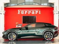 Second-hand Ferrari Purosangue 725 CP (533 kW) 2025 Verde SUV