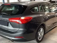 Używany Ford Focus Cool & Connect 120 KM (88 kW) 2020 Szary Kombi