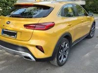 Gebraucht Kia XCeed Spirit 140 PS (102 kW) 2020 Gold SUV