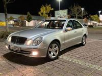 Gebraucht Mercedes E240 177 PS (130 kW) 2002 Grau Limousine