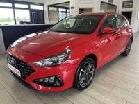 Gebraucht Hyundai i30 Pure 110 PS (80 kW) 2024 Rot metallic Limousine