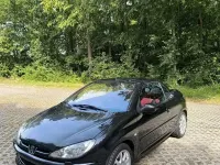 Gebraucht Peugeot 206 CC 109 PS (80 kW) 2003 Schwarz Cabrio