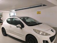 Gebraucht Peugeot 207 2011 Weiß Kleinwagen