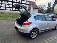 Gebraucht Renault Mégane III Dynamique 131 PS (96 kW) 2009 Silber Kleinwagen