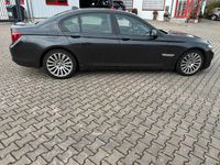 Second-hand BMW 750 408 CP (300 kW) 2008 Gri Berlinǎ