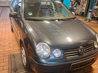 Gebraucht VW Polo Basis 64 PS (47 kW) 2003 Blau Kleinwagen