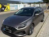 Gebraucht Hyundai i30 Trend 160 PS (117 kW) 2024 Braun Limousine