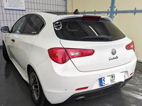 Gebraucht Alfa Romeo Giulietta 170 PS (125 kW) 2012 Weiß Kleinwagen