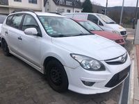 Gebraucht Hyundai i30 Classic 90 PS (66 kW) 2011 Weiß Kombi