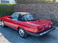 Gebraucht Mercedes 560 230 PS (169 kW) 1986 Rot Cabrio