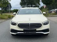 Gebraucht Mercedes E220 Avantgarde 194 PS (142 kW) 2024 Schwarz Limousine