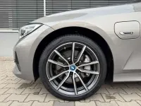 Gebraucht BMW 330e Sport Line 292 PS (214 kW) 2022 Grau Limousine
