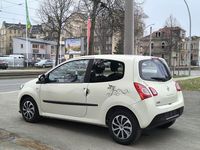 Gebraucht Renault Twingo Expression 75 PS (55 kW) 2014 Gelb Kleinwagen