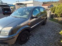 Gebraucht Ford Fusion Ambiente 101 PS (74 kW) 2002 Grau Kleinwagen
