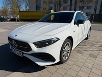 Gebraucht Mercedes A250 Edition 163 PS (119 kW) 2025 Weiß Limousine