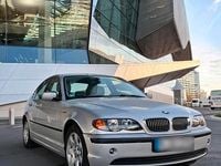 Gebraucht BMW 325 192 PS (141 kW) 2004 Silber Limousine