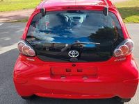 Gebraucht Toyota Aygo Cool 68 PS (50 kW) 2009 Rot Kleinwagen