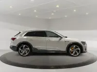 Gebraucht Audi e-tron Sport 369 kW (503 PS) 2021 Beige SUV