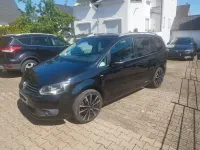 Gebraucht VW Touran Life 105 PS (77 kW) 2013 Schwarz Van / Kleinbus