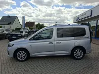 Gebraucht Ford Tourneo Connect Titanium 122 PS (89 kW) 2023 Silber Van / Kleinbus